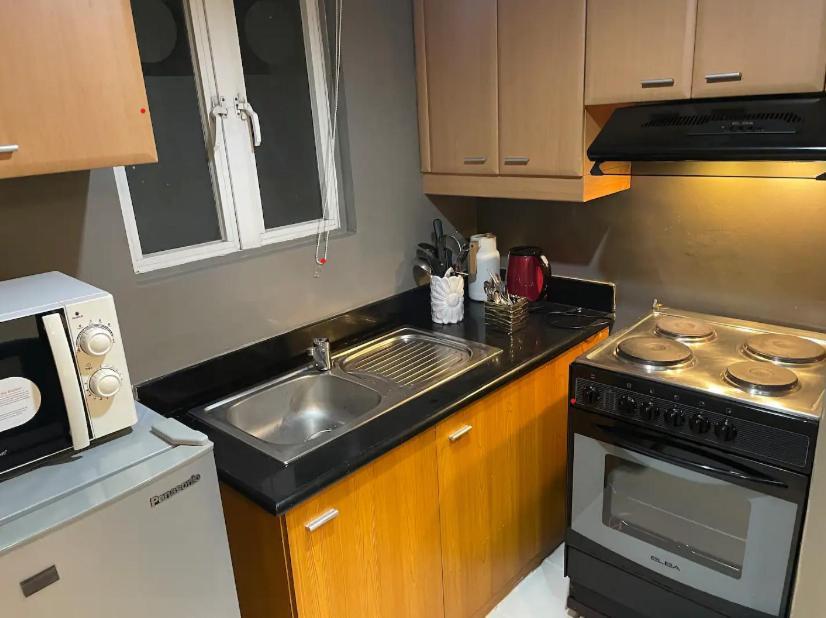 ماكاتي Poolside Family Room Greenbelt Makati المظهر الخارجي الصورة