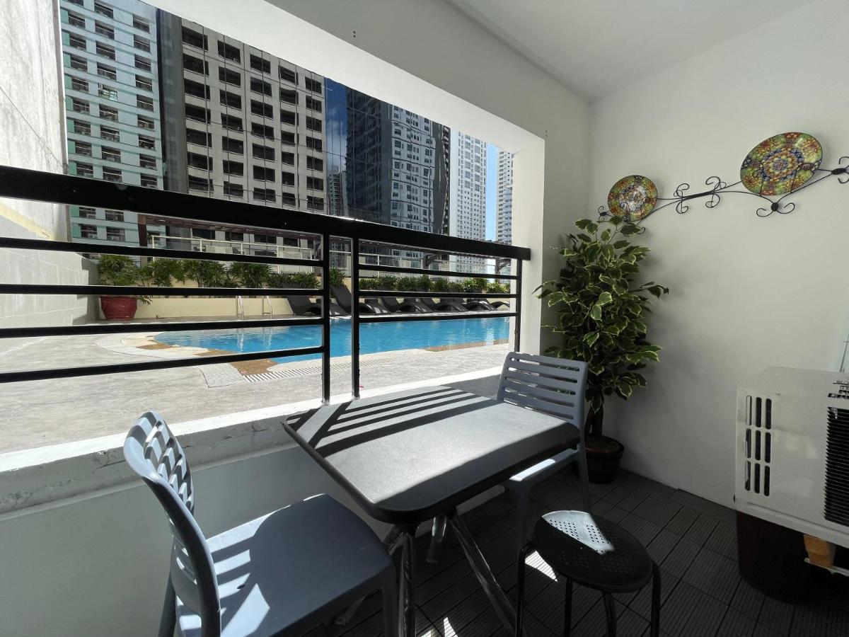 ماكاتي Poolside Family Room Greenbelt Makati المظهر الخارجي الصورة